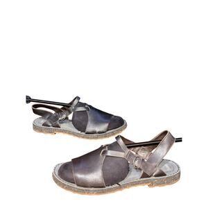 Camper Women's Pim Pom Sandals Leather Strap Open Toe size euro 41